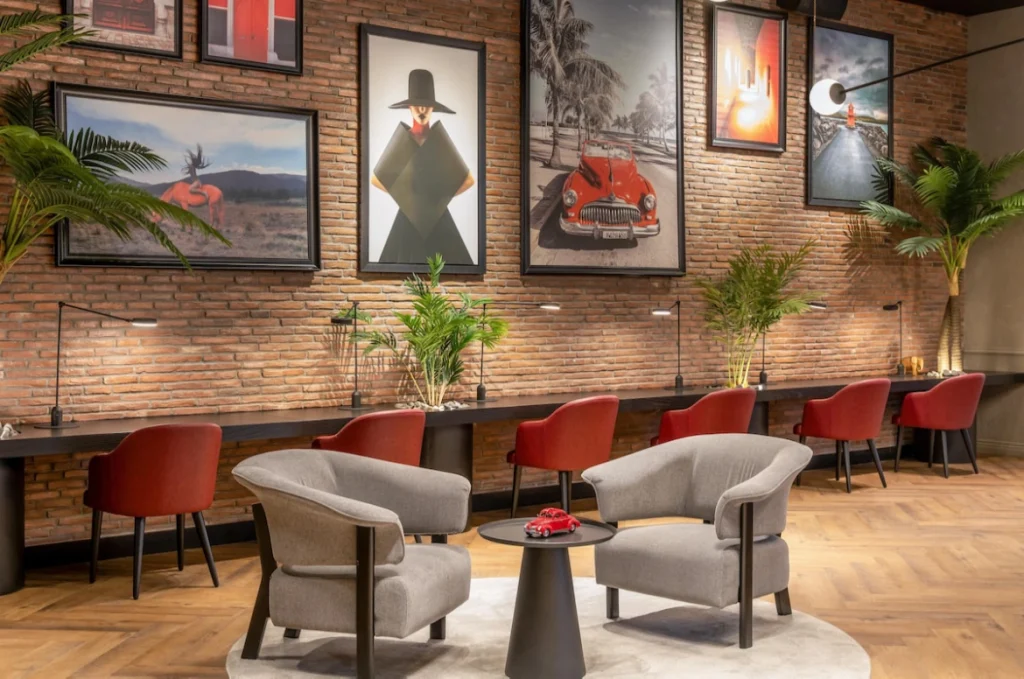 Radisson RED Izmir Point Bornova - Leta